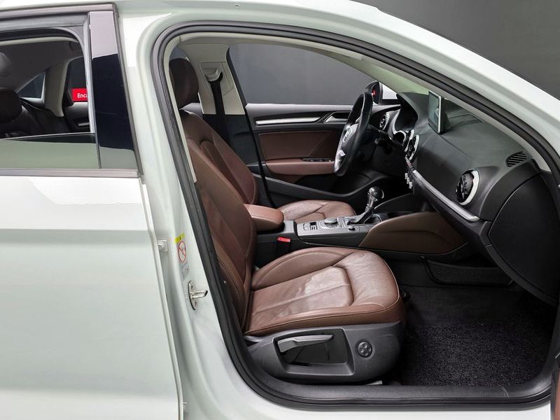 2015 Audi A3 25 TDI Dynamic 8V photo 12