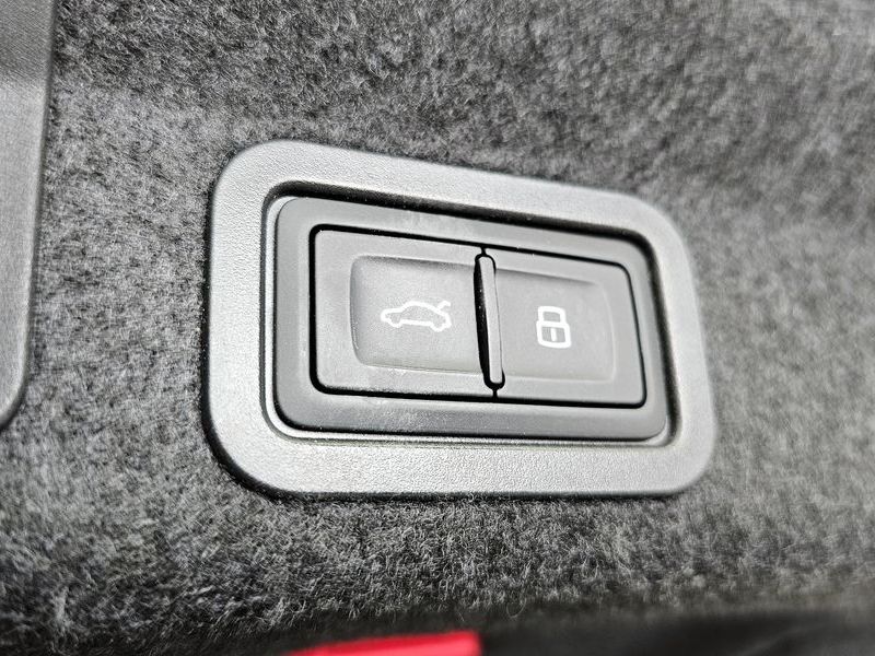 2021 Audi A6 45 TFSI Quattro Premium photo 29