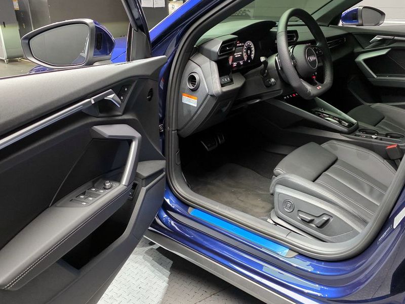 2025 Audi A3 40 TFSI Premium photo 11