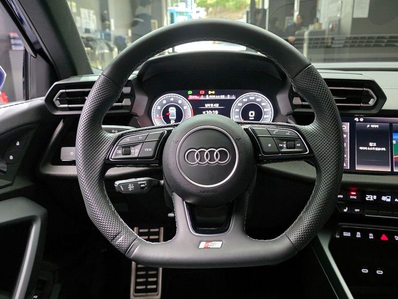 2025 Audi A3 40 TFSI Premium photo 13