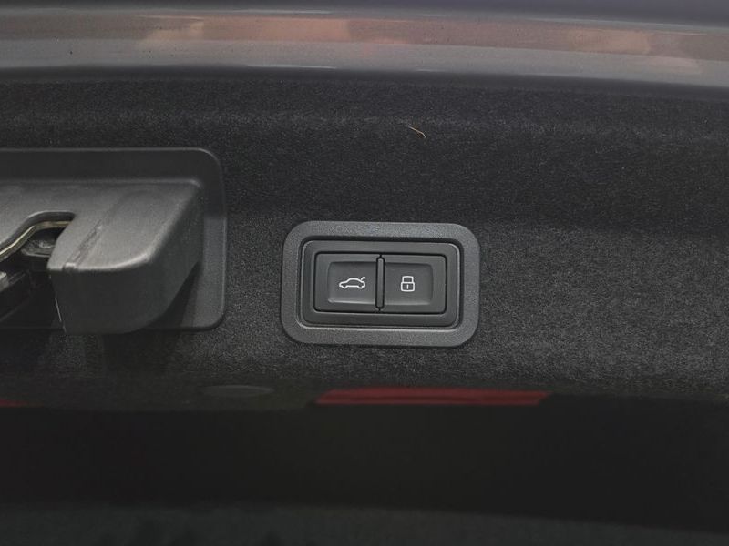 2020 Audi A6 40 TDI Quattro Premium photo 29