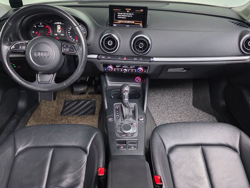 2015 Audi A3 35 TDI Dynamic 8V photo 7