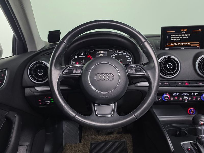 2015 Audi A3 35 TDI Dynamic 8V photo 12