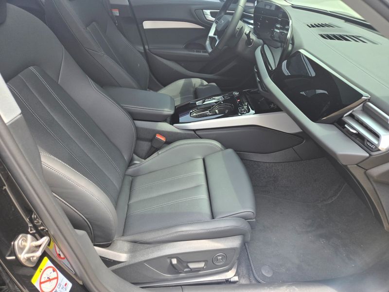 2025 Audi A5 40 TDI Quattro Advanced photo 12