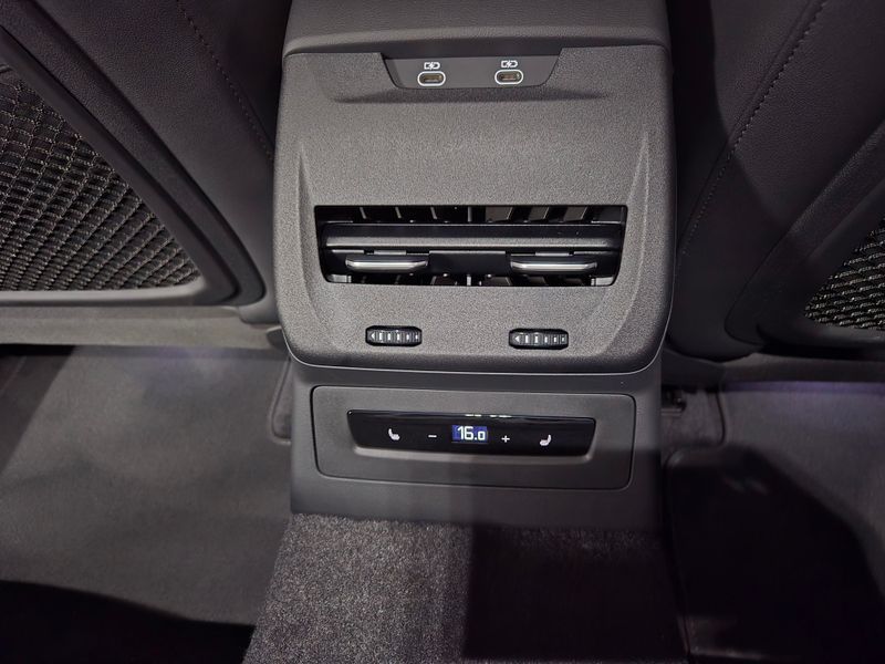 2025 Audi A5 40 TDI Quattro Advanced photo 14