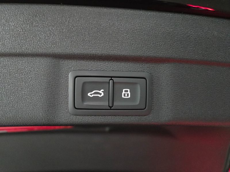 2025 Audi A5 40 TDI Quattro Advanced photo 16