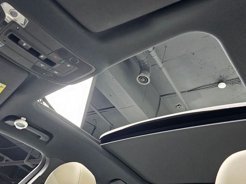 2025 Audi Q3 40 TFSI Quattro Premium photo 18