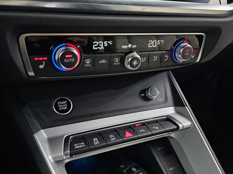 2025 Audi Q3 40 TFSI Quattro Premium photo 19