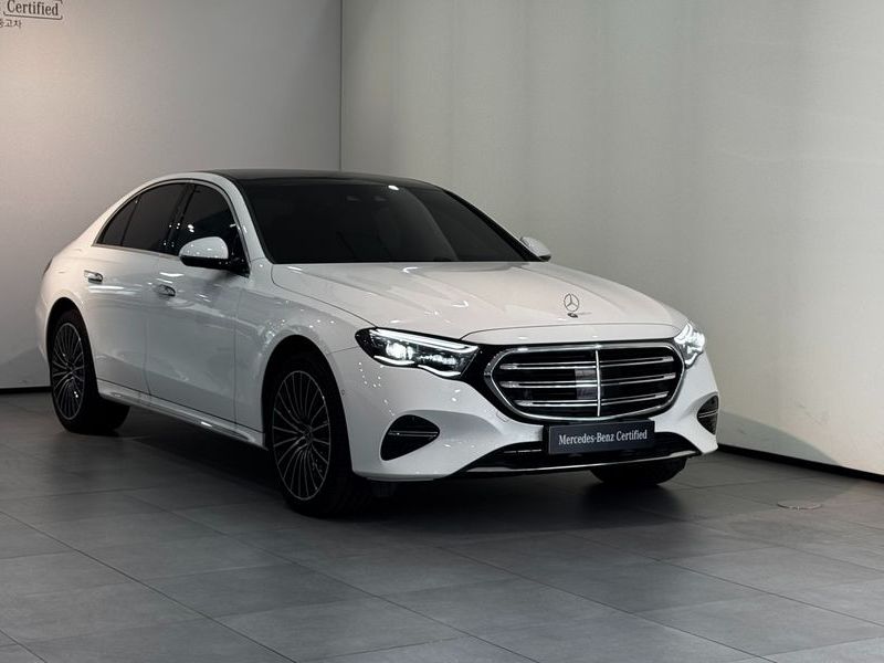 2026 Mercedes-Benz E-Class E450 4MATIC Exclusive photo 1