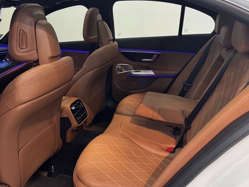 2026 Mercedes-Benz E-Class E450 4MATIC Exclusive photo 11