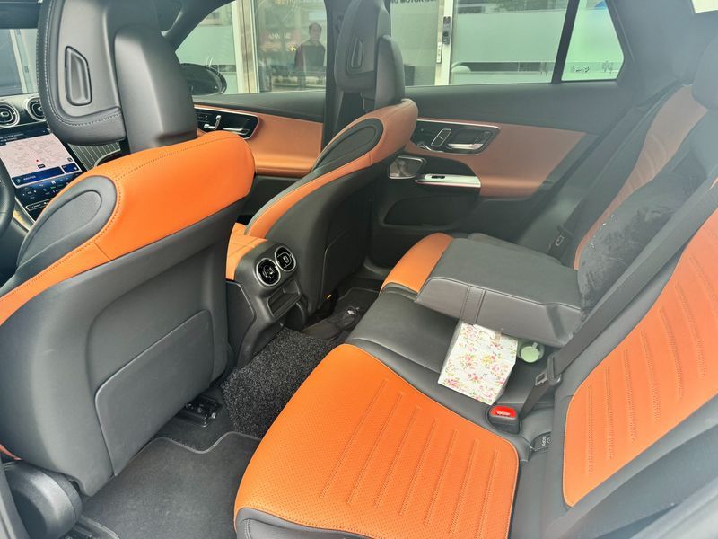 2026 Mercedes-Benz C-Class GLC300 4MATIC AMG Line photo 19