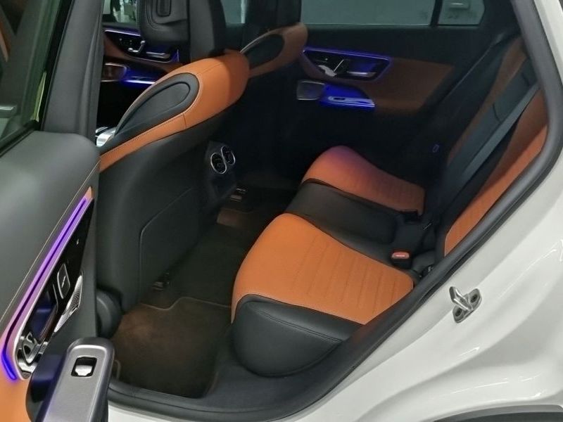 2026 Mercedes-Benz C-Class GLC300 4MATIC AMG Line photo 9