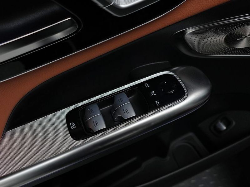 2026 Mercedes-Benz C-Class GLC 300 4MATIC Avantgarde photo 27