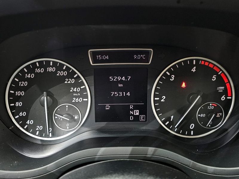 2012 Mercedes-Benz B-Class B200 CDI Blue efficiency photo 8