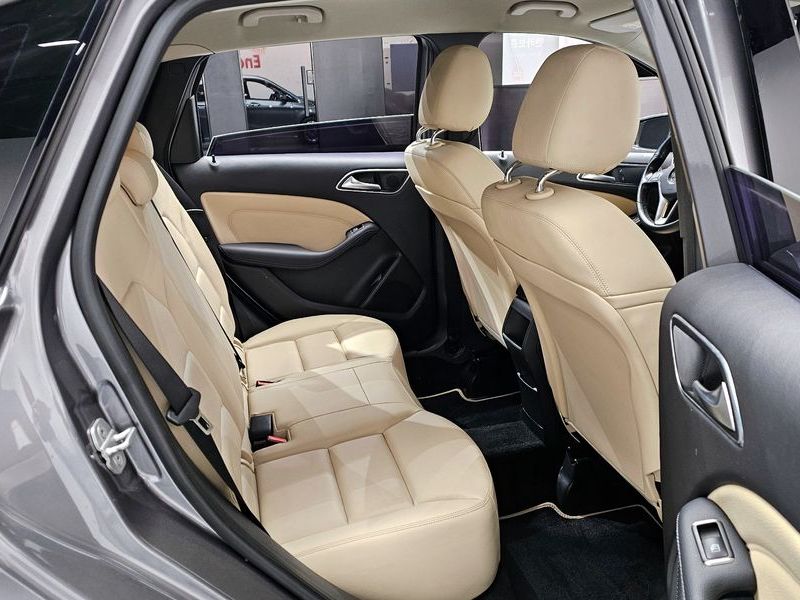 2012 Mercedes-Benz B-Class B200 CDI Blue efficiency photo 12