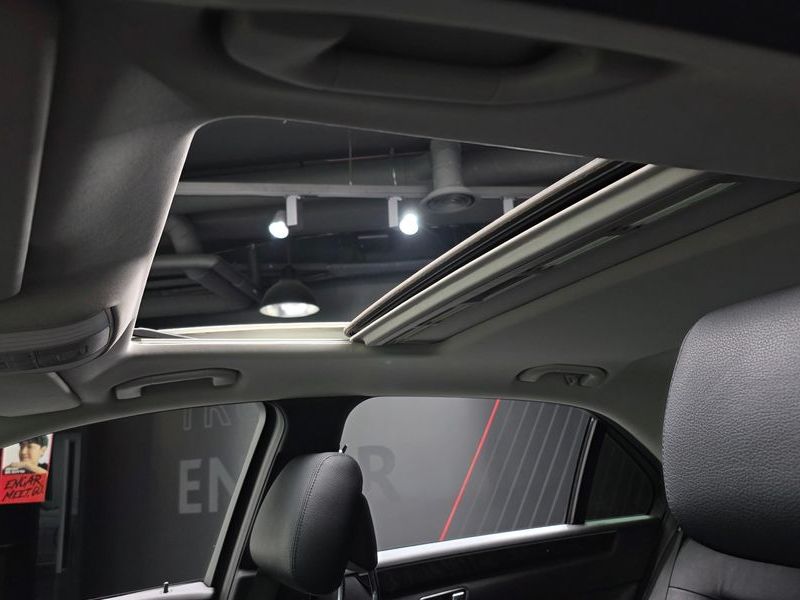 2013 Mercedes-Benz E-Class E220 CDI Avantgarde photo 17