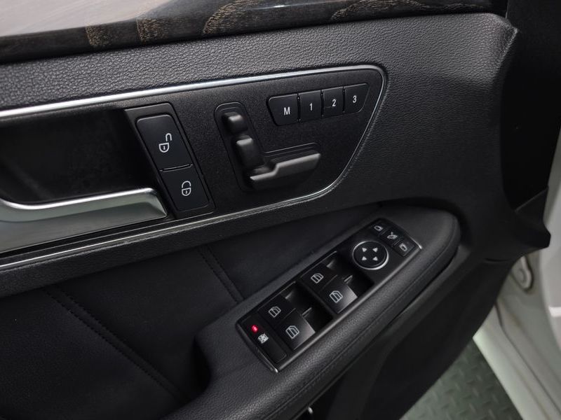 2013 Mercedes-Benz E-Class E220 CDI Avantgarde photo 18