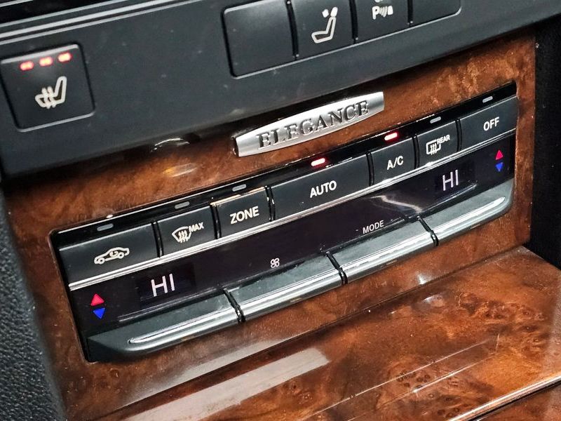 2012 Mercedes-Benz E-Class E300 Elegance photo 18