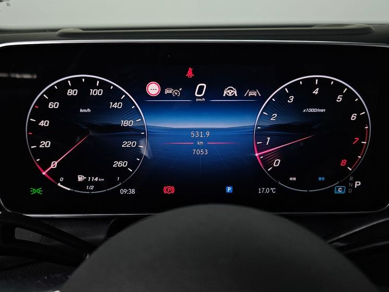 2026 Mercedes-Benz C-Class GLC300 4MATIC AMG Line photo 8