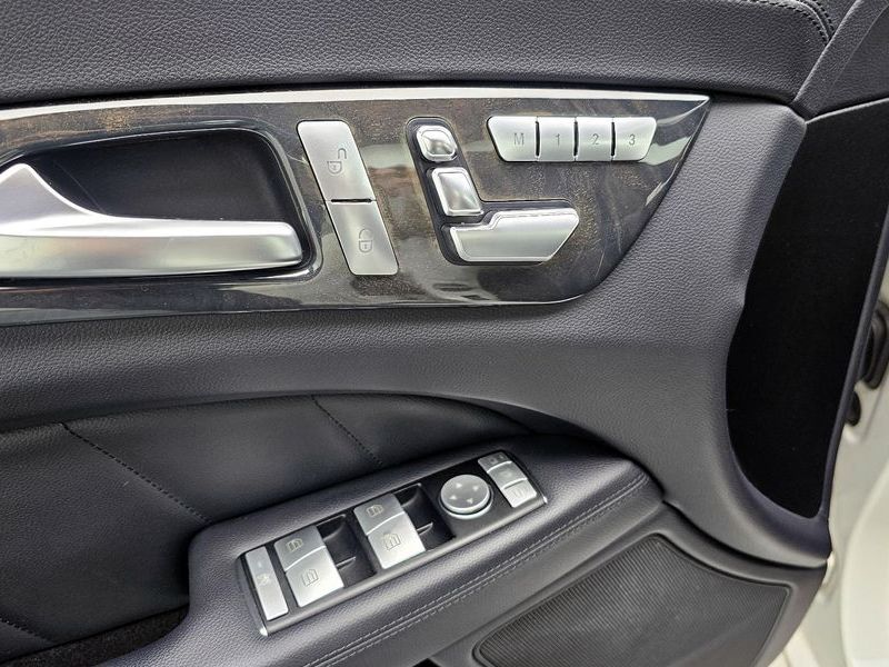 2012 Mercedes-Benz S-Class CLS350 BlueEFFICIENCY photo 17