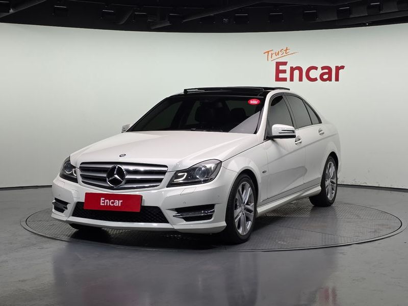 2012 Mercedes-Benz C-Class C200 CGI AVANTGARDE photo 1