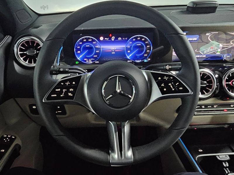 2026 Mercedes-Benz EQB X243 EQB300 4MATIC Progressive photo 8