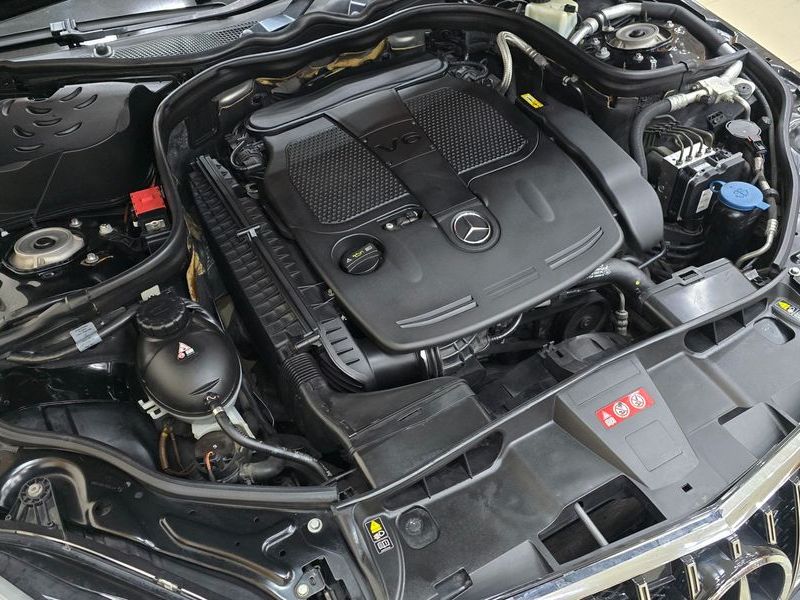 2012 Mercedes-Benz E-Class E300 Elegance photo 7