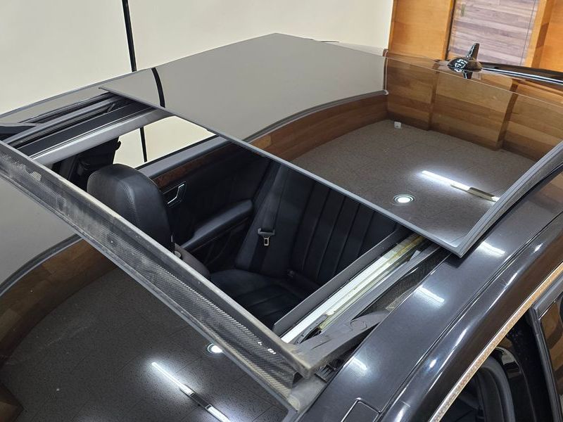 2012 Mercedes-Benz E-Class E300 Elegance photo 20