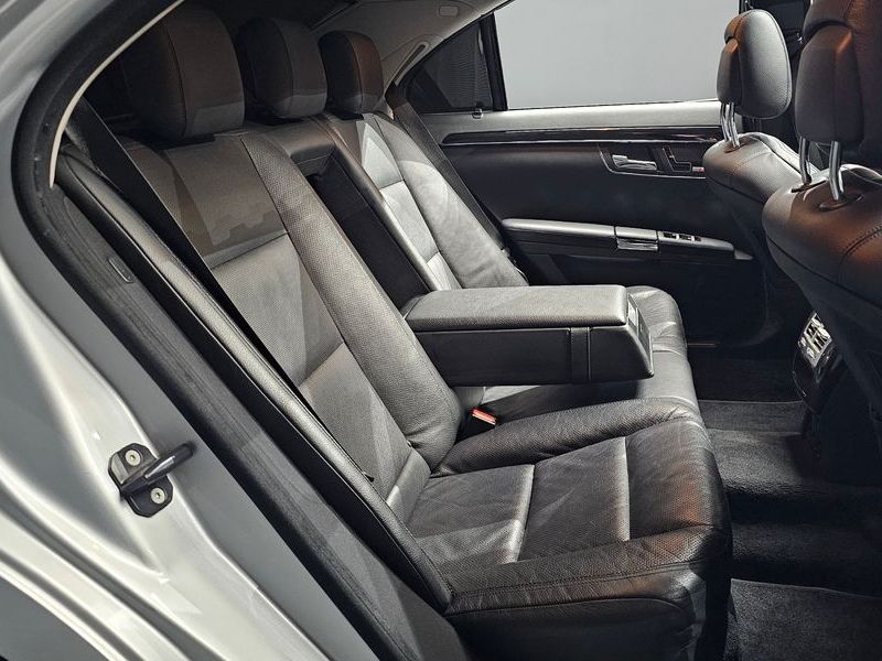 2012 Mercedes-Benz S-Class S350 BlueTEC photo 12