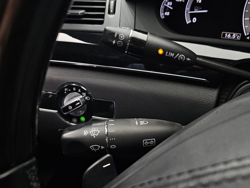 2012 Mercedes-Benz S-Class S350 BlueTEC photo 17