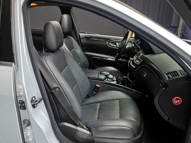 2012 Mercedes-Benz S-Class S350 BlueTEC photo 12