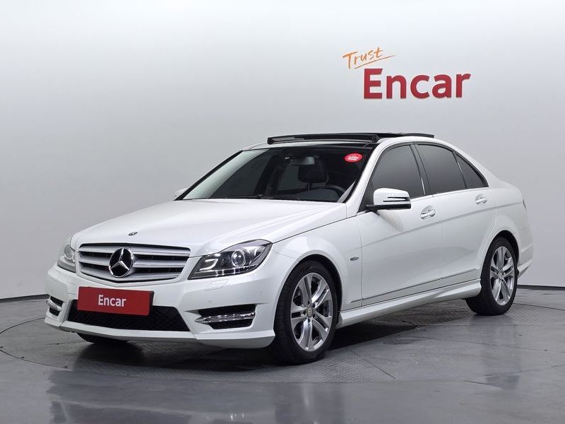 2012 Mercedes-Benz C-Class C200 CGI AVANTGARDE photo 1