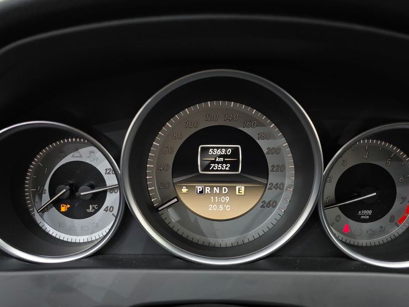 2012 Mercedes-Benz C-Class C200 CGI AVANTGARDE photo 8