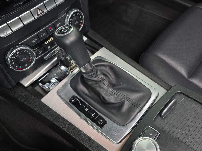 2012 Mercedes-Benz C-Class C200 CGI AVANTGARDE photo 9