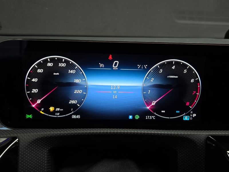 2025 Mercedes-Benz A-Class A220 Hatchback photo 8