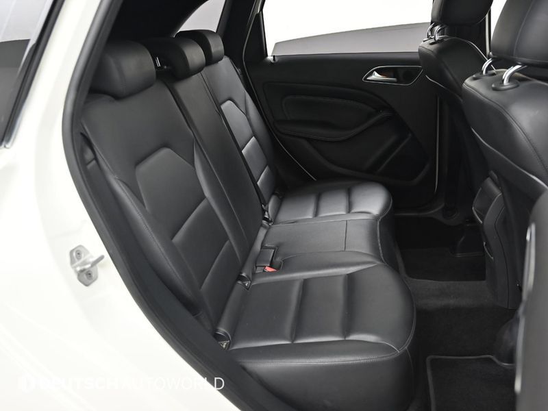 2013 Mercedes-Benz B-Class B200 CDI Blue efficiency Sport pack photo 12