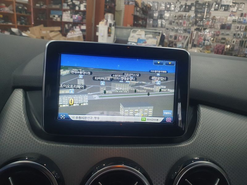 2013 Mercedes-Benz B-Class B200 CDI Blue efficiency Sport pack photo 15