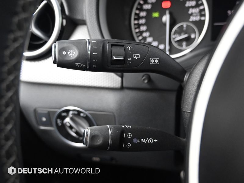2013 Mercedes-Benz B-Class B200 CDI Blue efficiency Sport pack photo 16