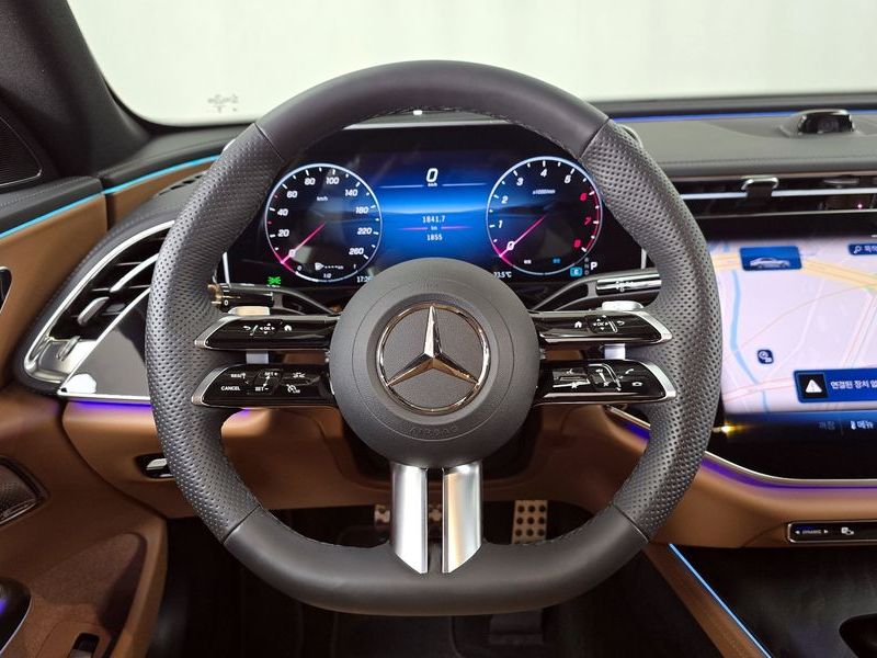 2026 Mercedes-Benz E-Class E450 4MATIC AMG Line photo 13