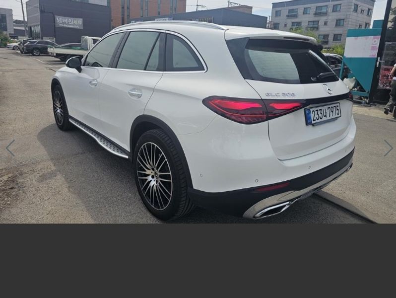 2026 Mercedes-Benz C-Class GLC 300 4MATIC Avantgarde photo 8