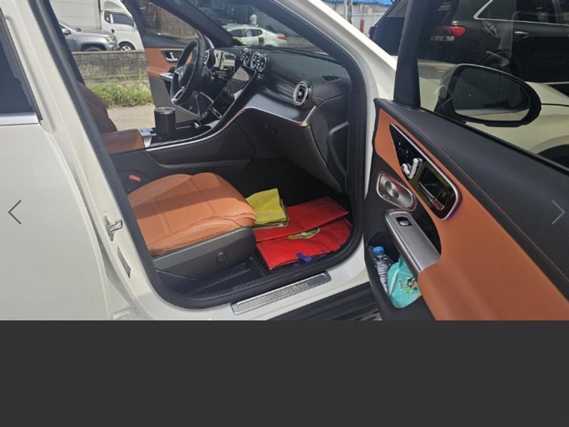 2026 Mercedes-Benz C-Class GLC 300 4MATIC Avantgarde photo 17