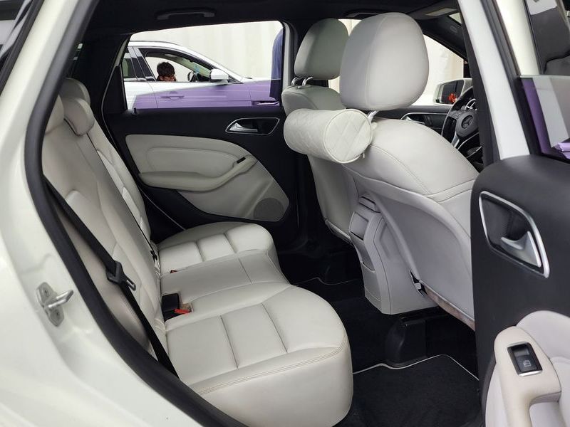 2013 Mercedes-Benz B-Class B200 CDI Blue efficiency Sport pack photo 12