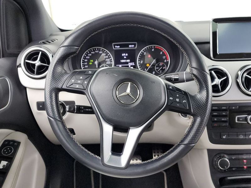 2013 Mercedes-Benz B-Class B200 CDI Blue efficiency Sport pack photo 13