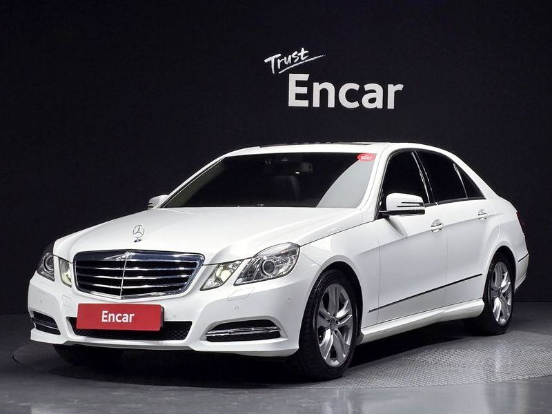 2013 Mercedes-Benz E-Class E220 CDI Avantgarde photo 1