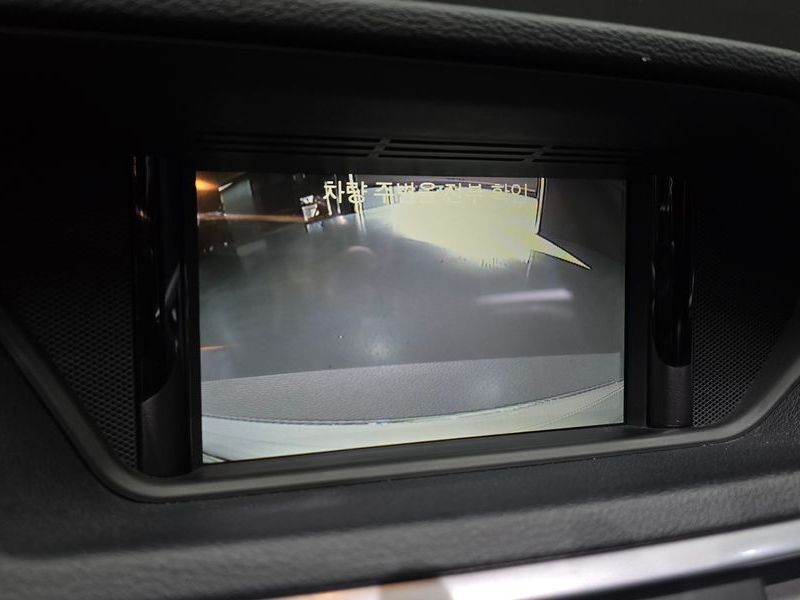 2013 Mercedes-Benz E-Class E220 CDI Avantgarde photo 16