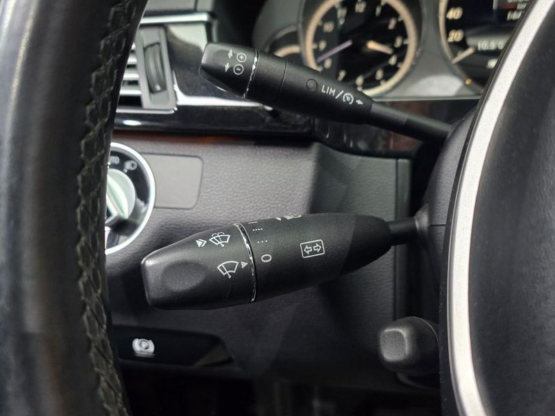 2013 Mercedes-Benz E-Class E220 CDI Avantgarde photo 18