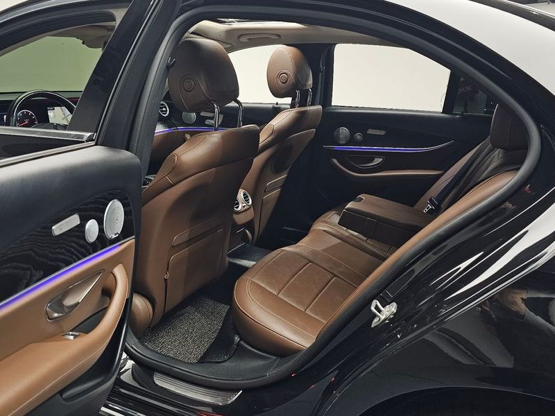 2018 Mercedes-Benz E-Class E300 4MATIC Avnatgarde photo 11