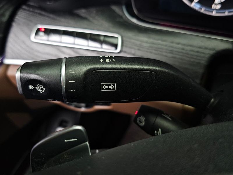 2018 Mercedes-Benz E-Class E300 4MATIC Avnatgarde photo 28