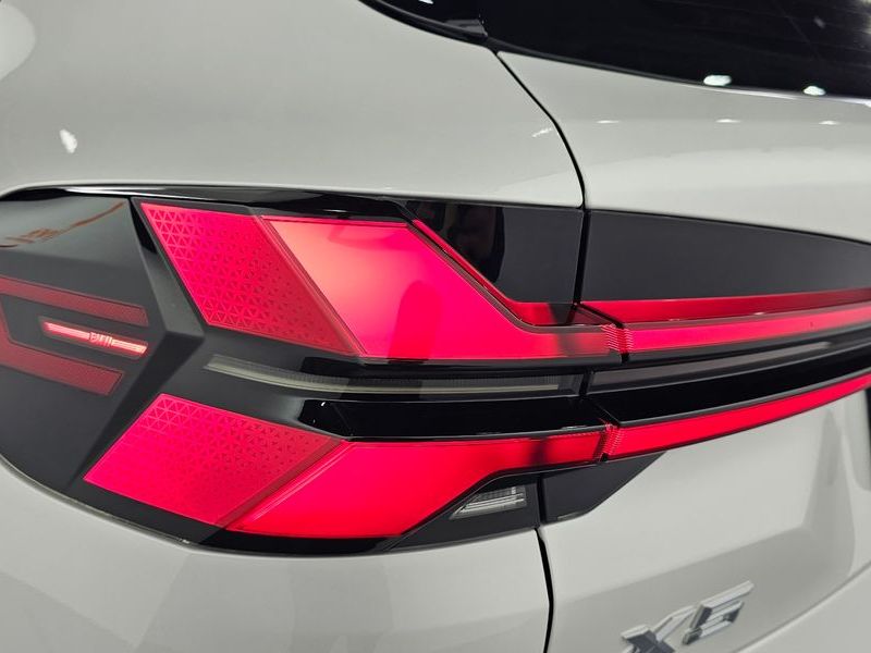 2026 BMW X5 xDrive 30d M Sport photo 23