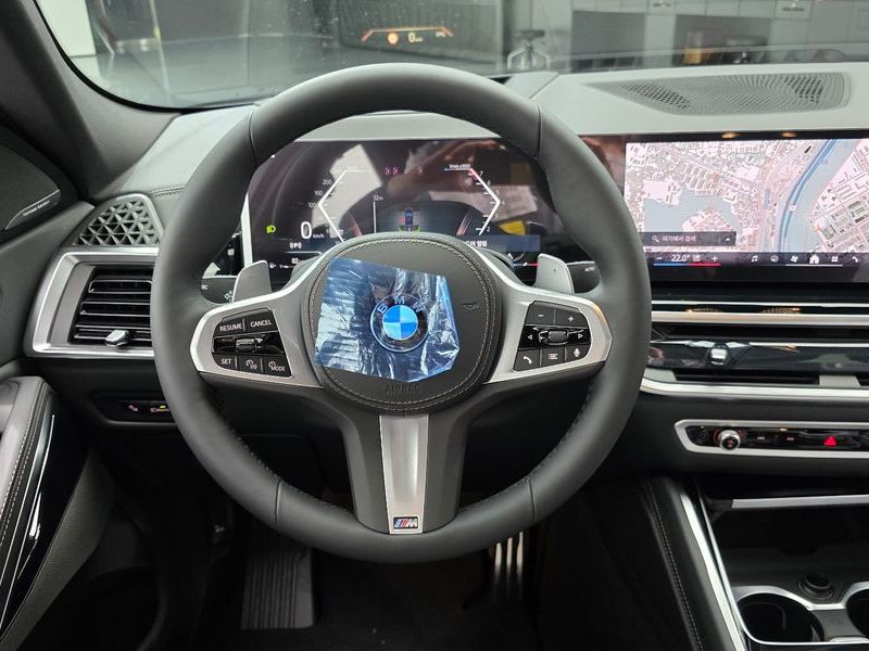 2026 BMW X6 xDrive40i M Sport photo 13